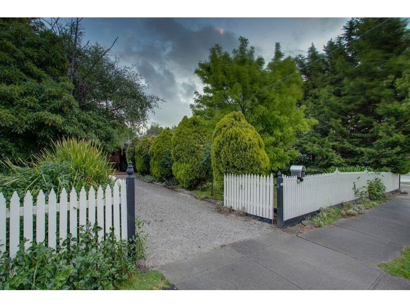 34 Collier Road, Kilsyth South VIC 3137