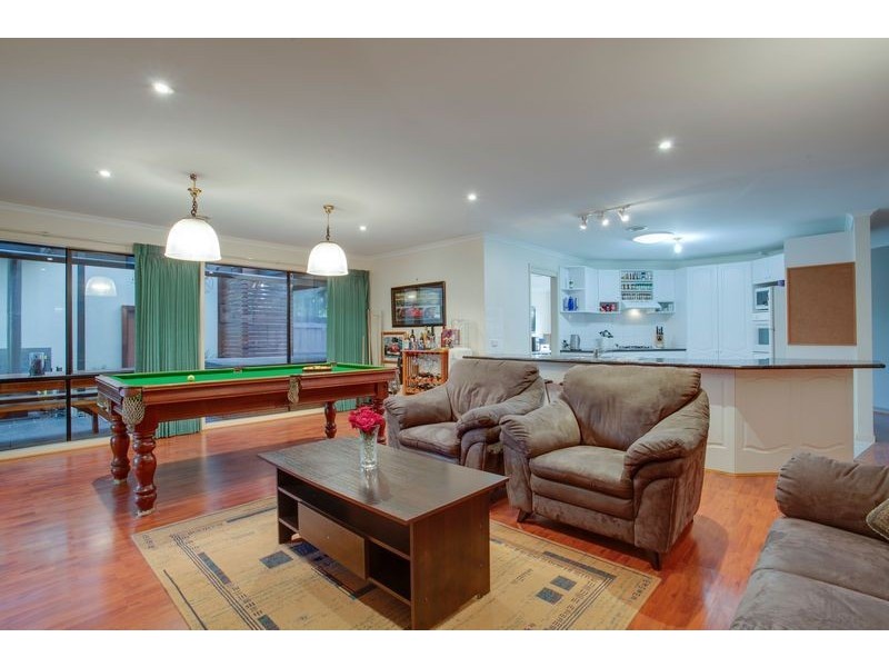 31 Snowgum Drive, Kilsyth South VIC 3137