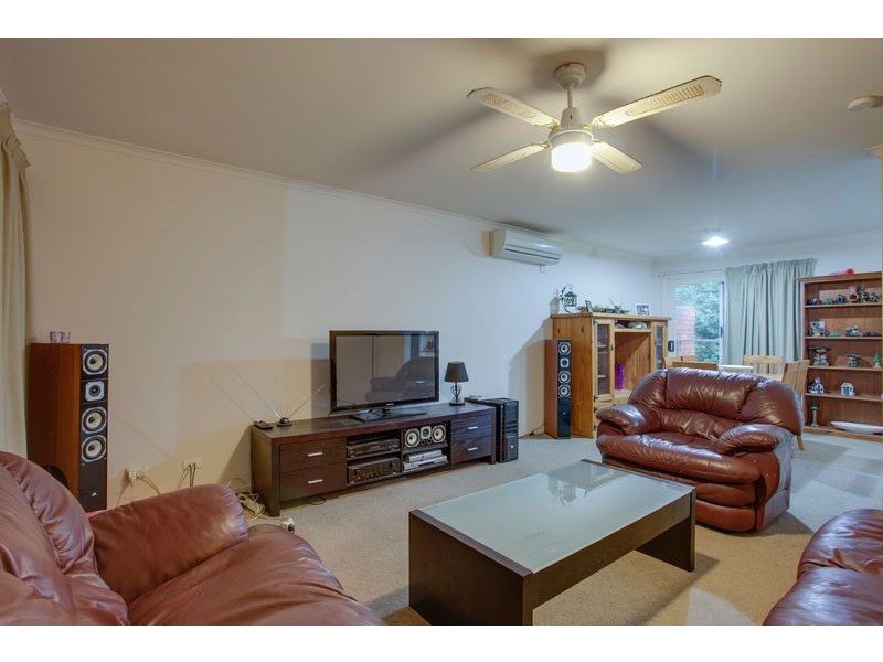 2/13 Phipps Avenue, Boronia VIC 3155