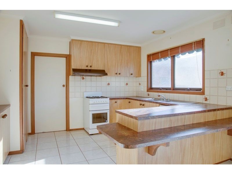 8 Maple Street, Bayswater VIC 3153