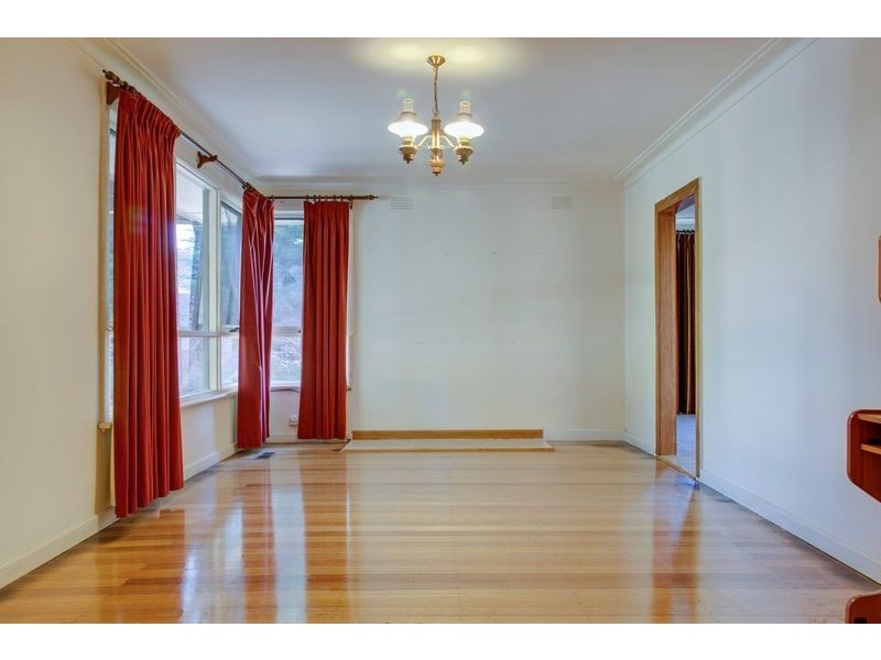 8 Maple Street, Bayswater VIC 3153