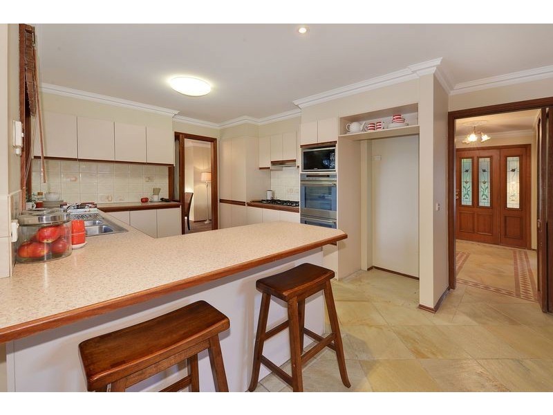 6 Clarkedale Rise, Kilsyth South VIC 3137