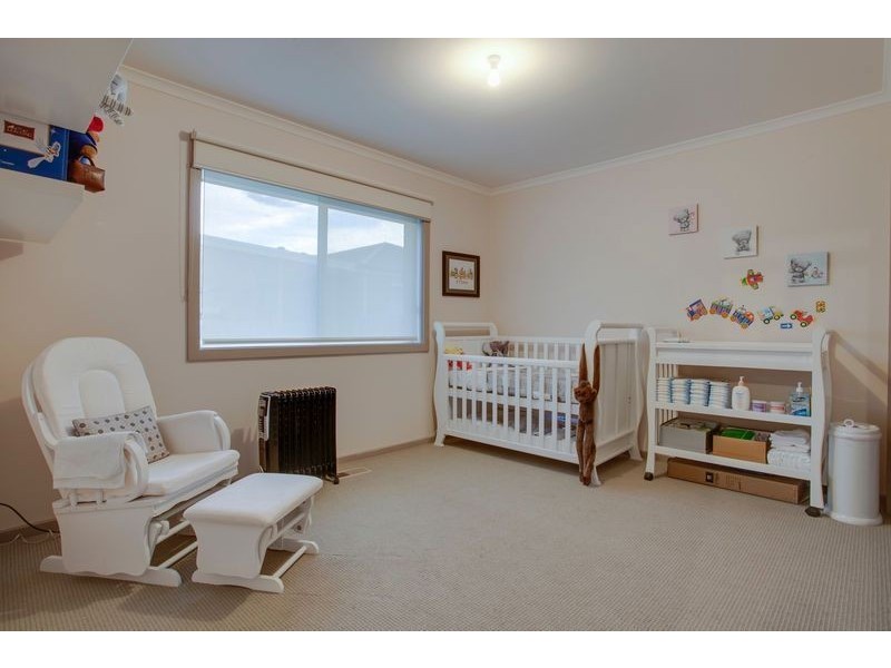 2/3 Wiltshire Avenue, Bayswater VIC 3153