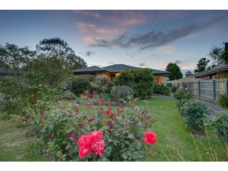 9 Nairana Court, Ferntree Gully VIC 3156
