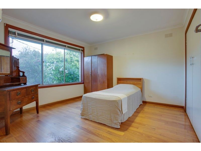9 Nairana Court, Ferntree Gully VIC 3156