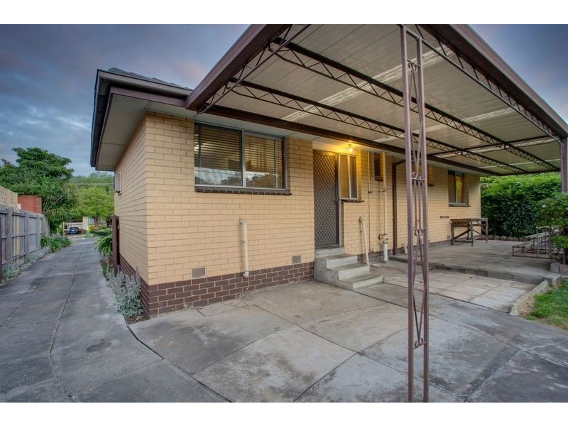 9 Nairana Court, Ferntree Gully VIC 3156