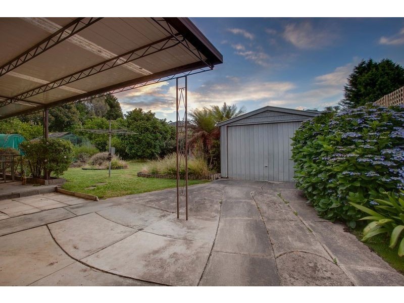 9 Nairana Court, Ferntree Gully VIC 3156