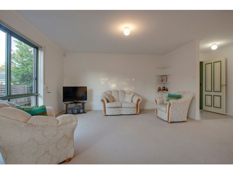 10/12 St Elmo Avenue, Ferntree Gully VIC 3156