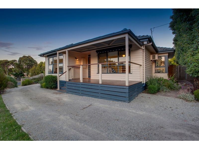 2 Park Boulevard, Ferntree Gully VIC 3156