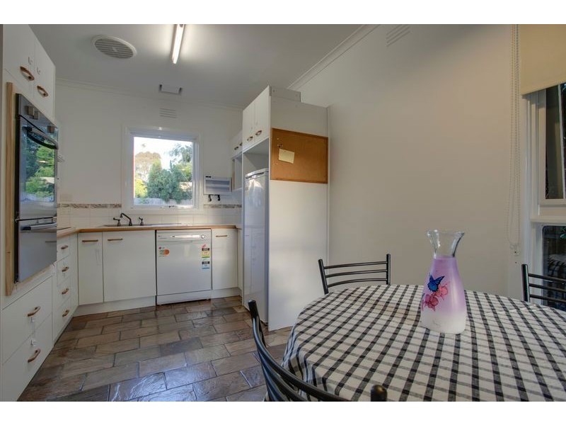 2 Park Boulevard, Ferntree Gully VIC 3156