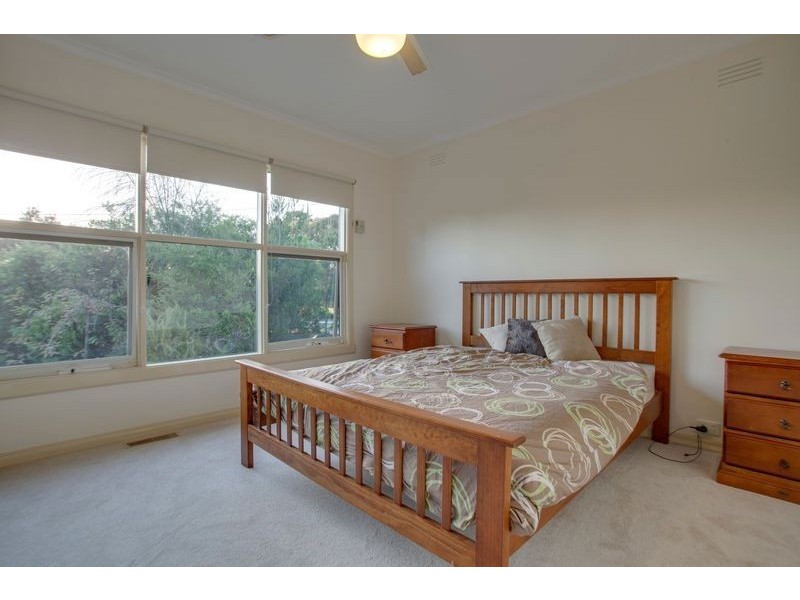 2 Park Boulevard, Ferntree Gully VIC 3156