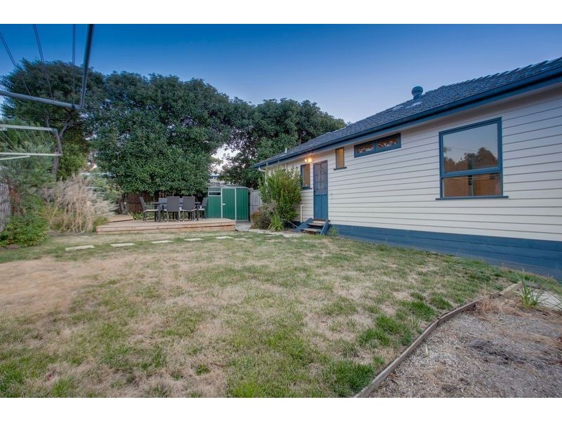 2 Park Boulevard, Ferntree Gully VIC 3156