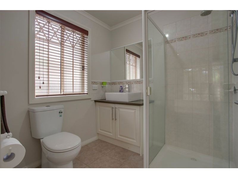 1/77 David Street North, Knoxfield VIC 3180