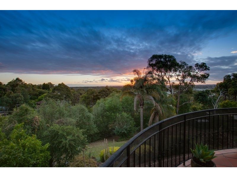5 Summit Court, Boronia VIC 3155