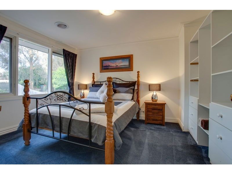 5 Summit Court, Boronia VIC 3155