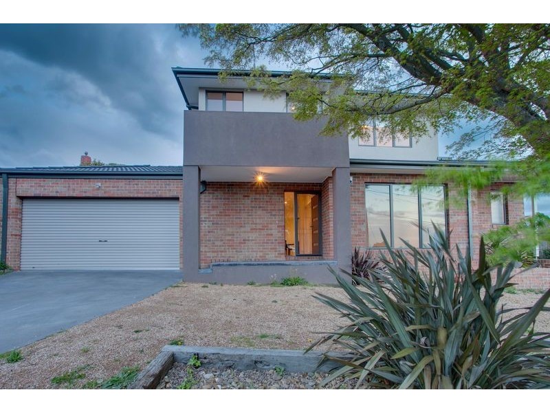 1/10 Oak Avenue, Boronia VIC 3155