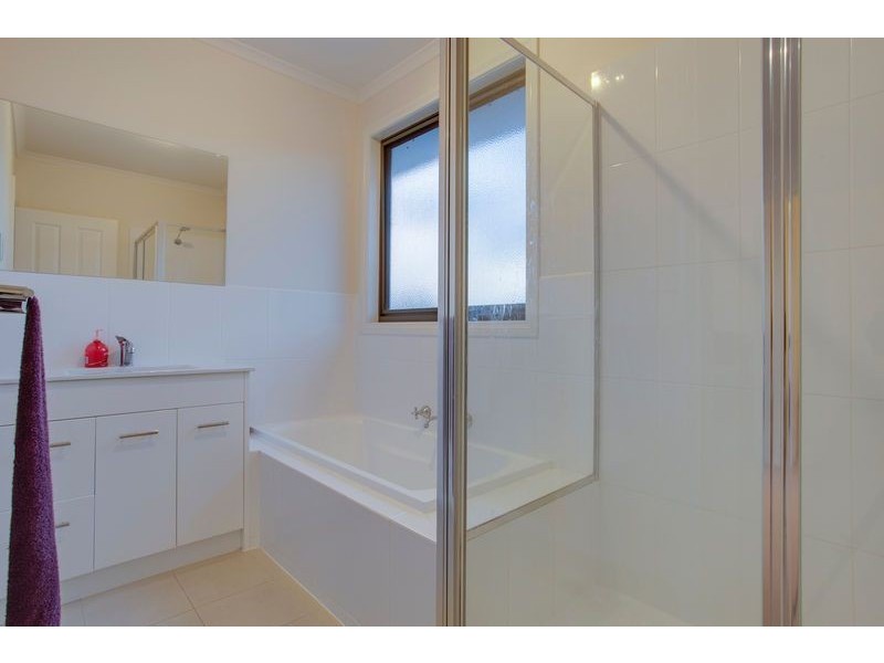 1/10 Oak Avenue, Boronia VIC 3155