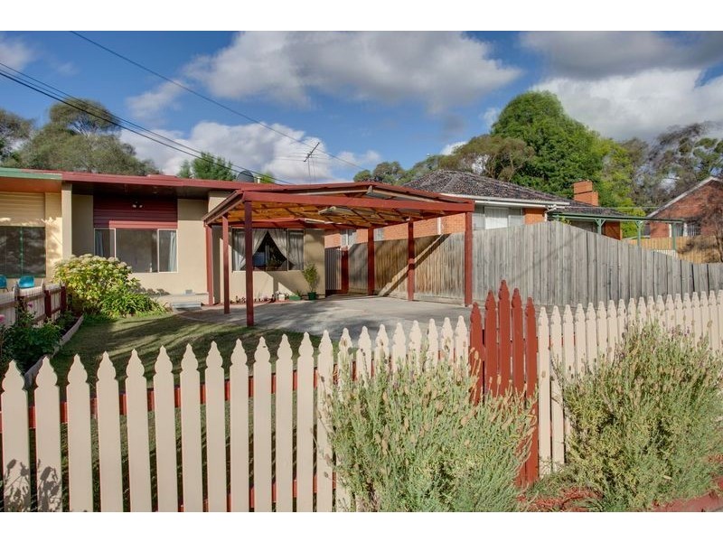 2/21 McDonald Crescent, Boronia VIC 3155