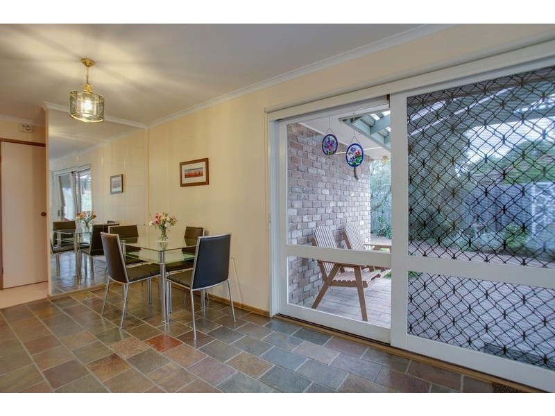 15 Newstead Way, Wantirna South VIC 3152