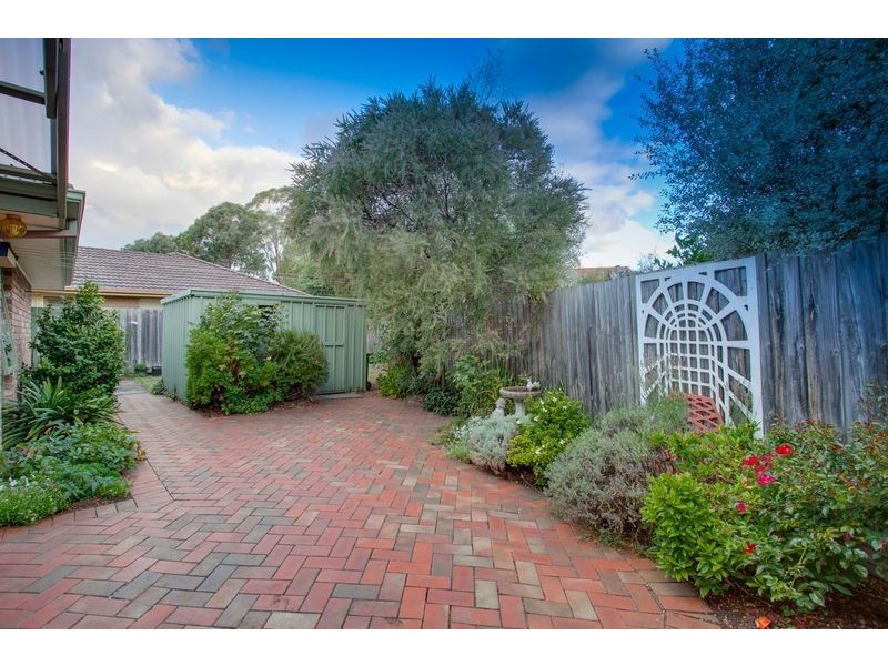 15 Newstead Way, Wantirna South VIC 3152