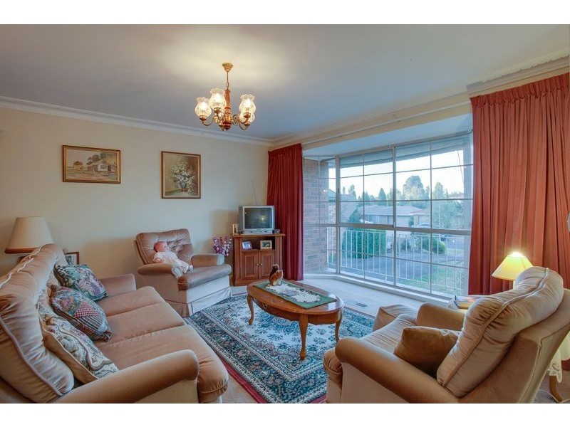 10 Cassinia Close, Knoxfield VIC 3180