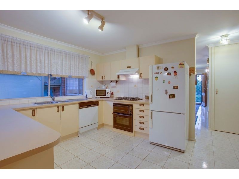 10 Cassinia Close, Knoxfield VIC 3180