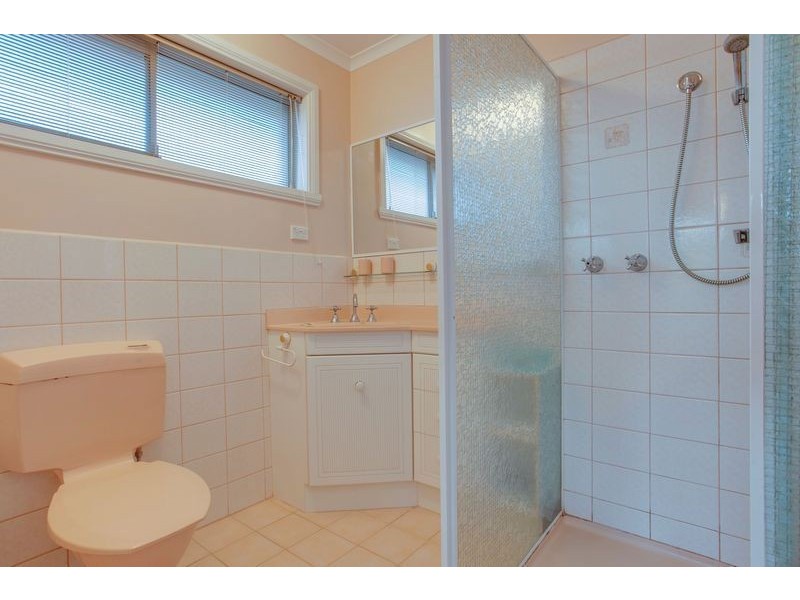 10 Cassinia Close, Knoxfield VIC 3180