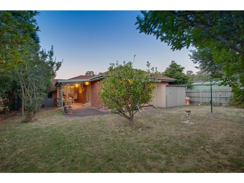 10 Cassinia Close, Knoxfield VIC 3180
