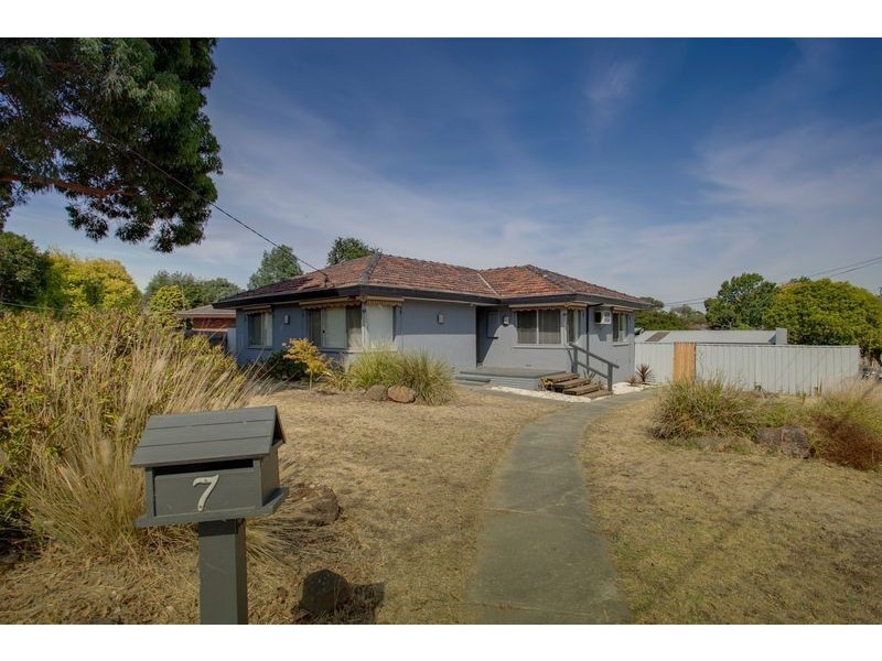 7 St Andrews Road, Bayswater VIC 3153