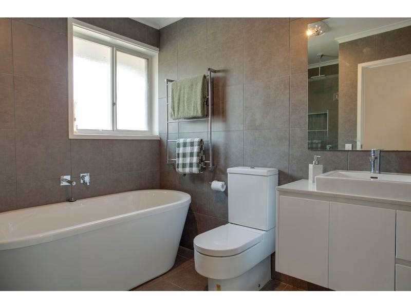 7 St Andrews Road, Bayswater VIC 3153