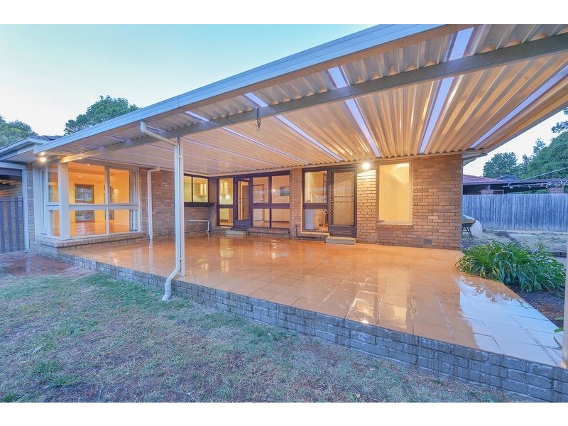 69 King Parade, Knoxfield VIC 3180