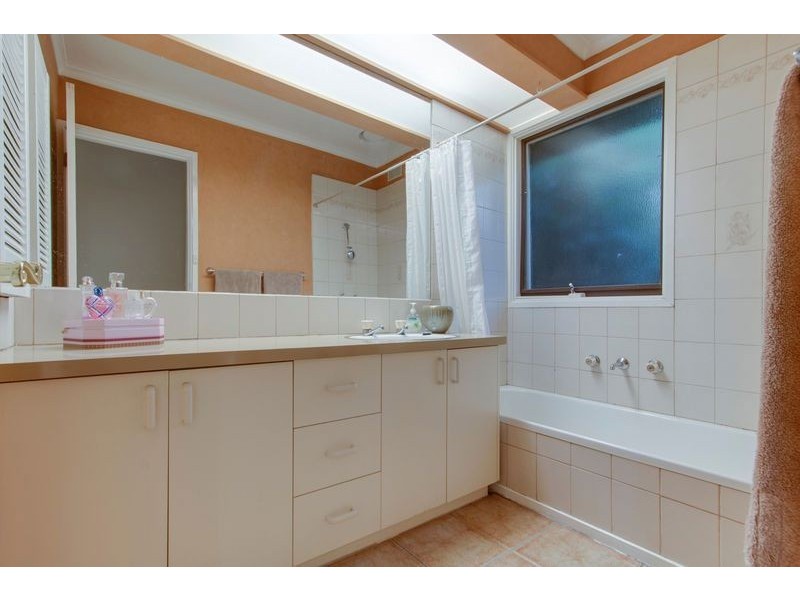 46 Barclay Avenue, Croydon VIC 3136