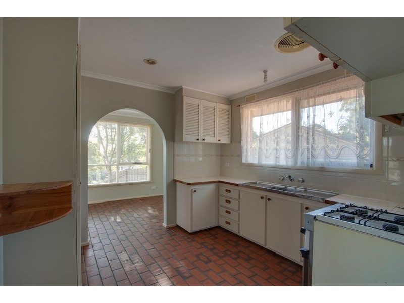 6 Drake Street, Ferntree Gully VIC 3156