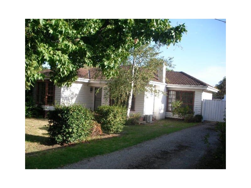 6 Hazelwood Road, Boronia VIC 3155