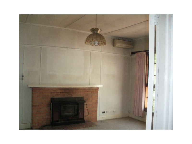 6 Hazelwood Road, Boronia VIC 3155