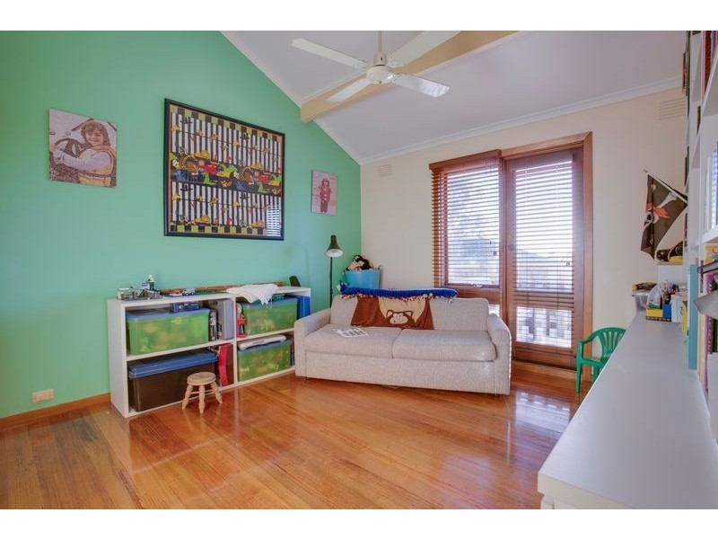 9 Hillcrest Avenue, Ferntree Gully VIC 3156