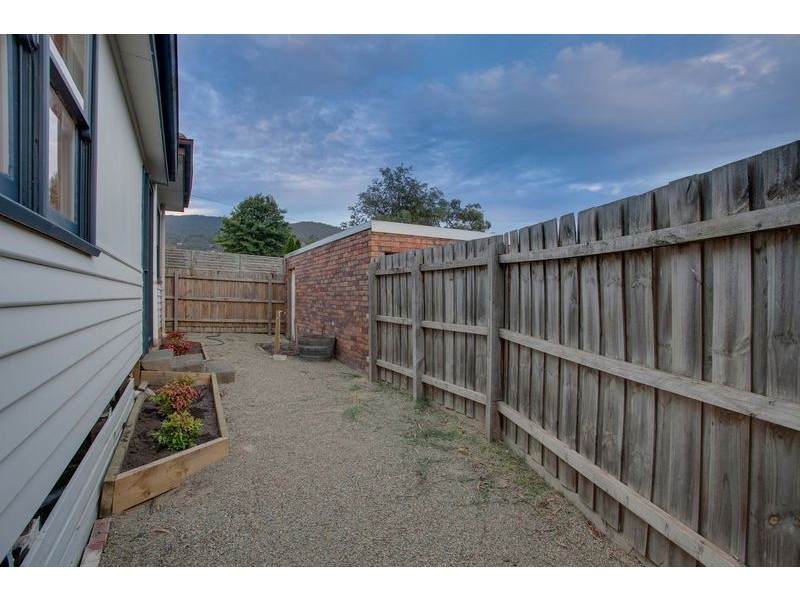 1/14 Veronica Street, Ferntree Gully VIC 3156