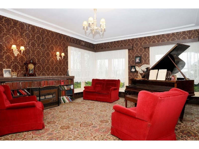 4 Glass Road, Upper Ferntree Gully VIC 3156