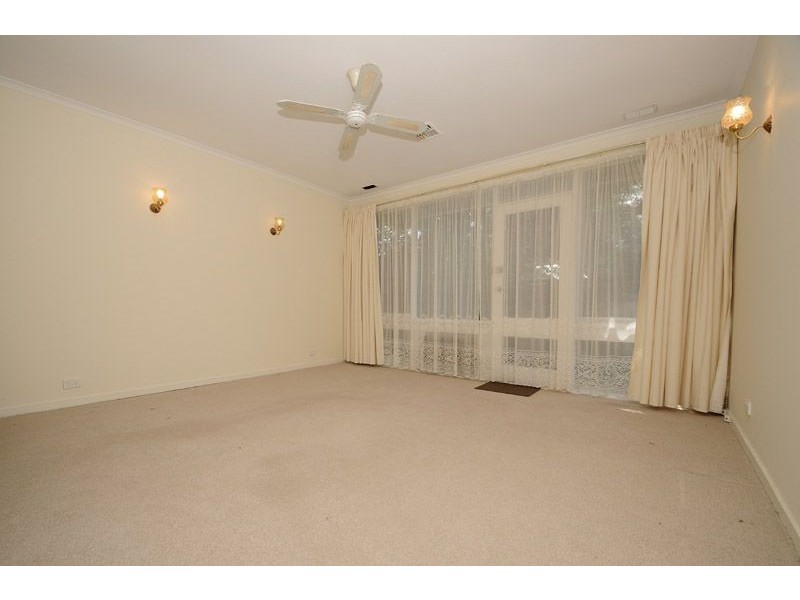 2/13 Dawson Street, Upper Ferntree Gully VIC 3156