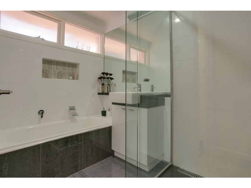 5 Montana Avenue, Boronia VIC 3155