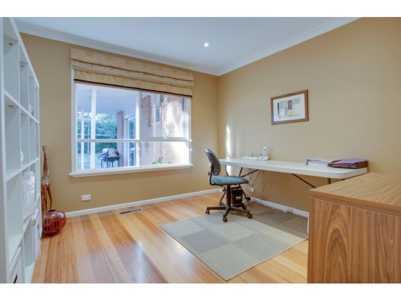 5 Montana Avenue, Boronia VIC 3155