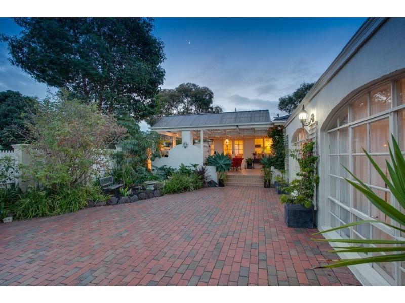 32 Yarana Street, Ferntree Gully VIC 3156