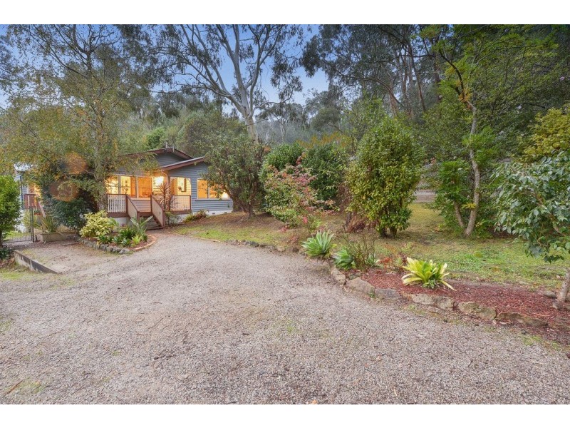 23 Bowen Avenue, The Basin VIC 3154