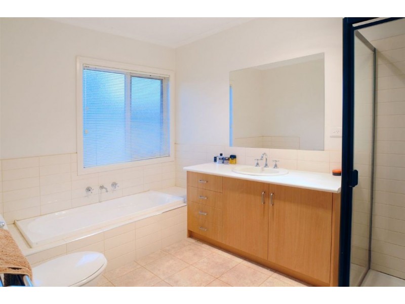 51 Democrat Drive, The Basin VIC 3154