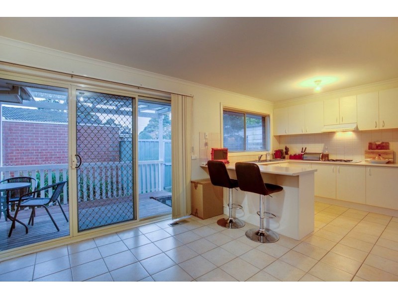 2/8 Swanley Avenue, Bayswater North VIC 3153