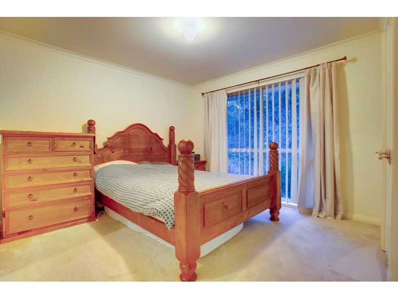 2/8 Swanley Avenue, Bayswater North VIC 3153