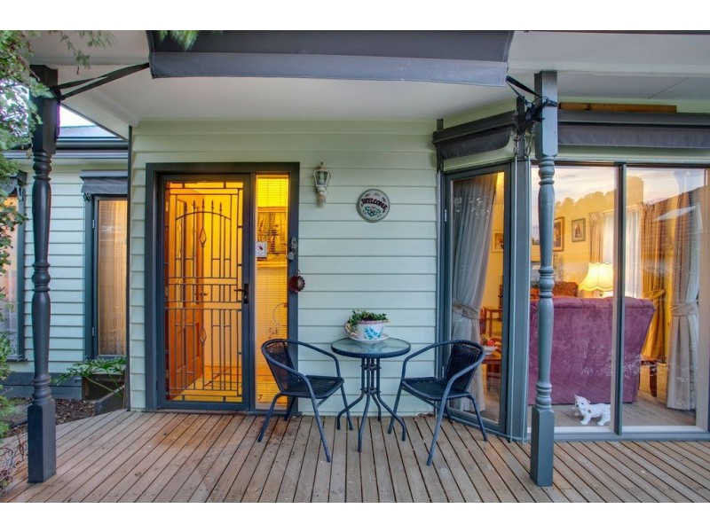 2/4 Stradbroke Road, Boronia VIC 3155