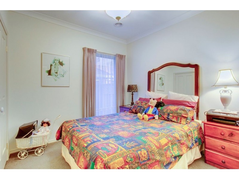 2/4 Stradbroke Road, Boronia VIC 3155