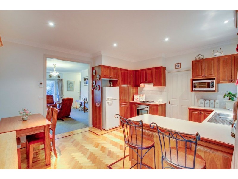 2/4 Stradbroke Road, Boronia VIC 3155