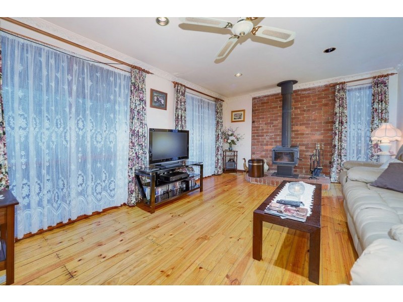 57 Fernhill Road, Mount Evelyn VIC 3796